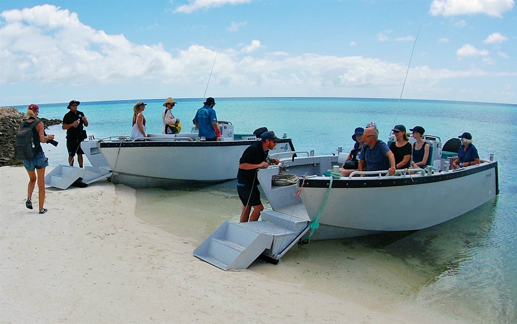 eco_abrolhos_expedition_tenders